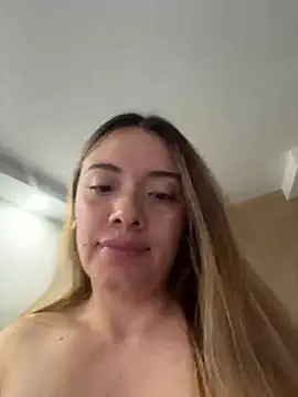 valery_mora's Live XXX Chat