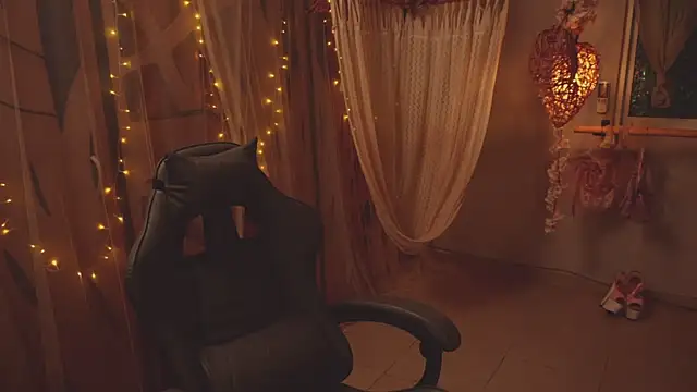 RhiCon's Live XXX Chat