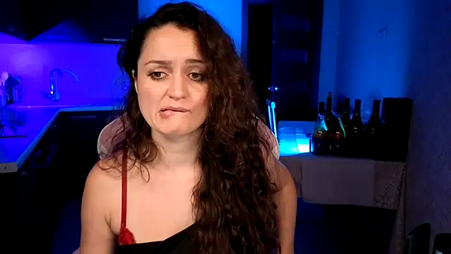 Cerann1 Adlı Modelin Canlı XXX Sohbeti