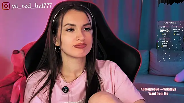 -RED_HAT- – Live XXX-chat
