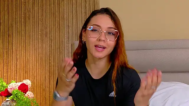 צ'אט XXX בשידור חי של LondraBlush