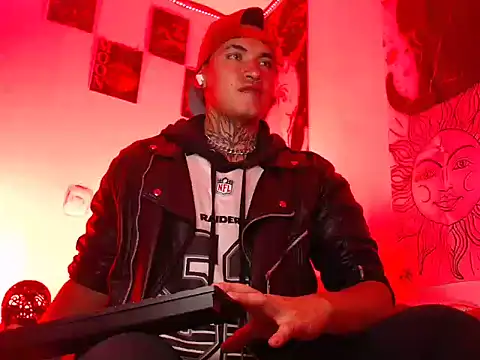 XXX chat uživo modela AlecBanne_