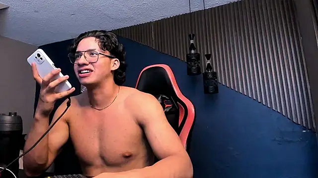 Axxel_Muscle – Live XXX-chat