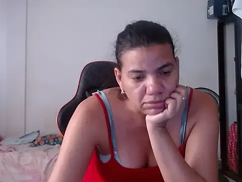 Chatroom XXX en direct de Adriana_0312