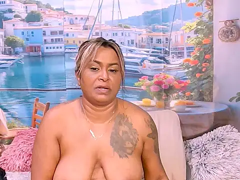 indiansparkle Adlı Modelin Canlı XXX Sohbeti