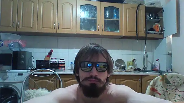 Show modela KaelNox na web-kameri