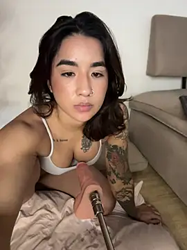 VictoriaHiill XXX чат на живо