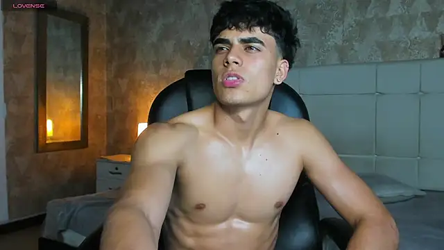 Toji_ferrer élő XXX-chatje