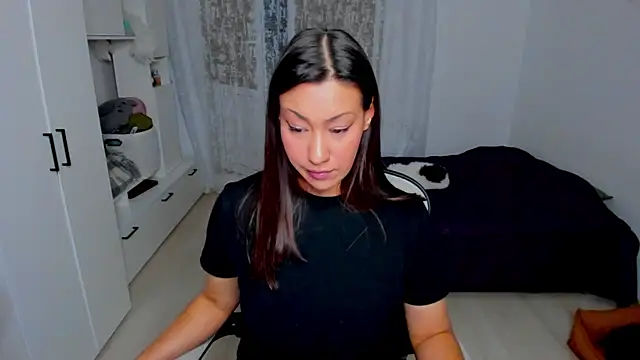 FieryHeart's Live XXX Chat