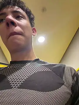 yoursexyjose's Live XXX Chat