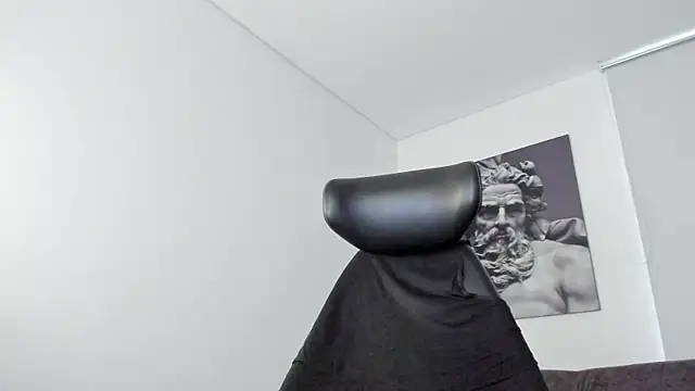 simonleon27 XXX чат на живо