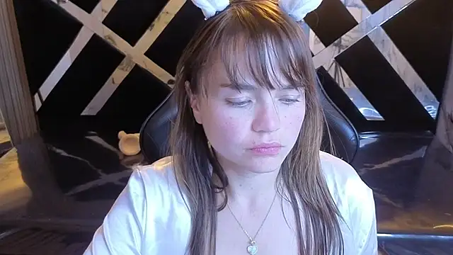 Luxury_11v_'s Live XXX Chat