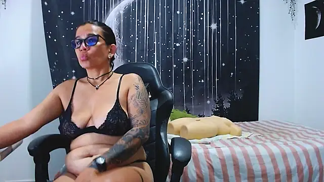 Czat XXX na żywo – Hikaryfire