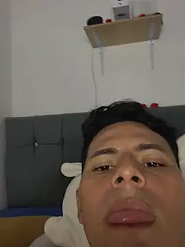 GoldenXCouple Webcamshow