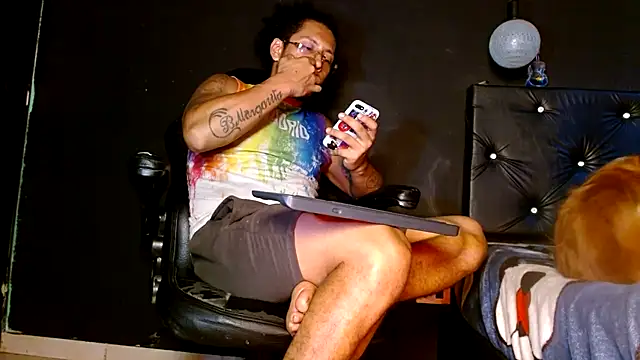 Chat +18 de FuckHardlove ao vivo