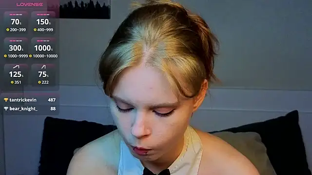 XXX chat uživo modela JulietteRain