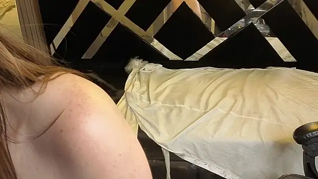 Luxury_11v_'s Live XXX Chat