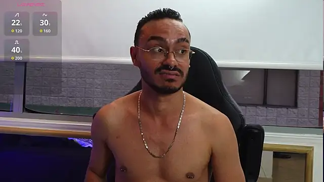 thomas_montiel's Live XXX Chat