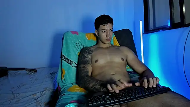 Axel_hendrick Chat XXX in diretta