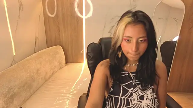 Chat XXX en directo de raven_stone_cn