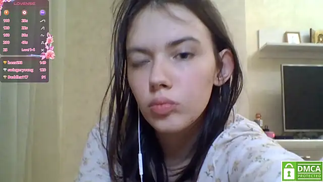 XXX chat uživo modela CeyaLier