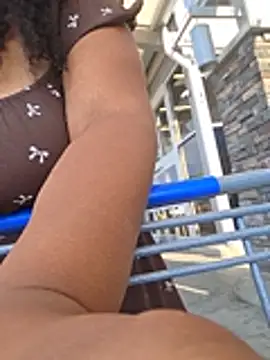 tastesosweet's Live XXX Chat
