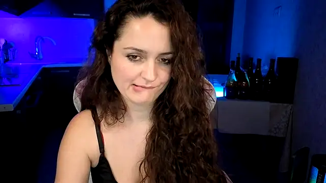 XXX chat uživo modela Cerann1