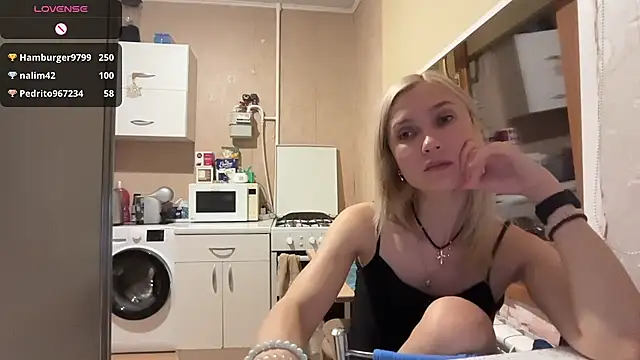 Онлайн чат XXX AngelJeni