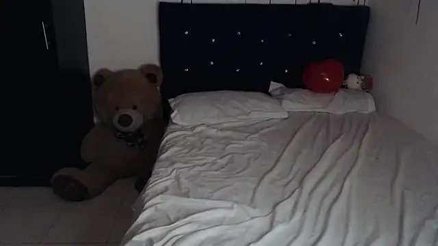 ANGELIQUE_KLANE Chat XXX in diretta