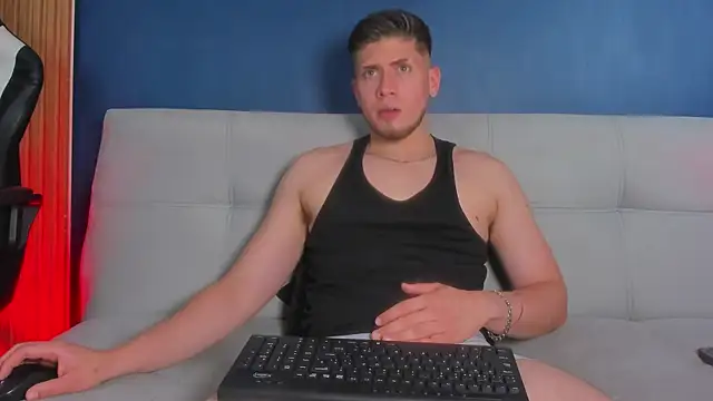 SebastianMaximoff_ élő XXX-chatje