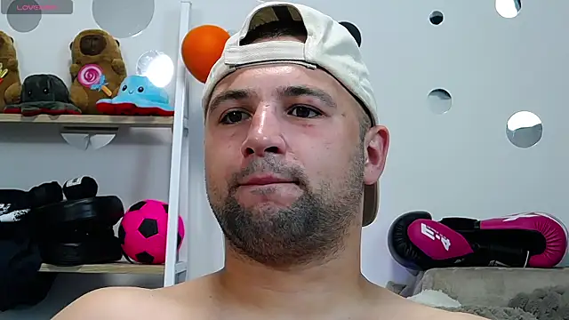 XXX chat uživo modela liam_studd