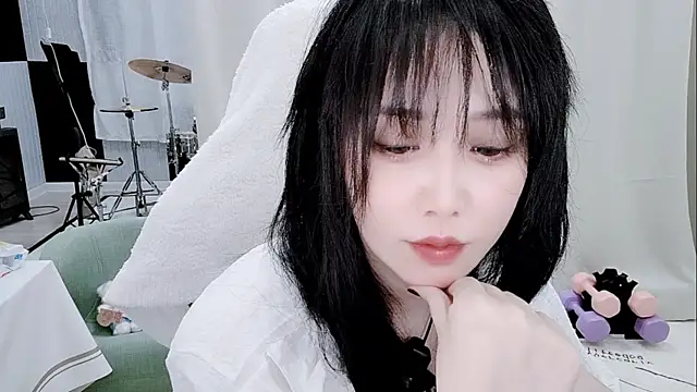 Evangelin-e live XXX chat