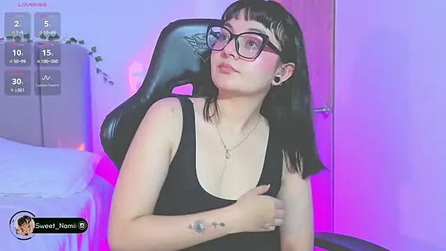 Sweet_Namii: онлайн-секс-чат