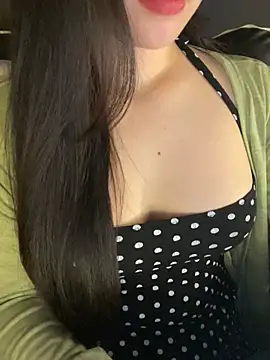 Elise68 Adlı Modelin Canlı XXX Sohbeti