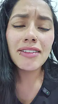 Your_Aleja15 Chat XXX in diretta