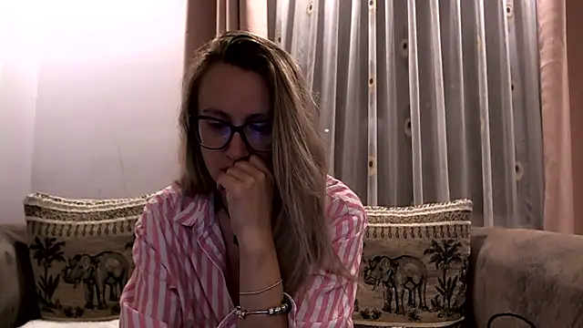 Chat XXX en directo de Nataly_Rosy