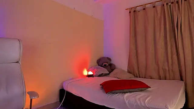Nadia-Monroe – Naživo XXX chat