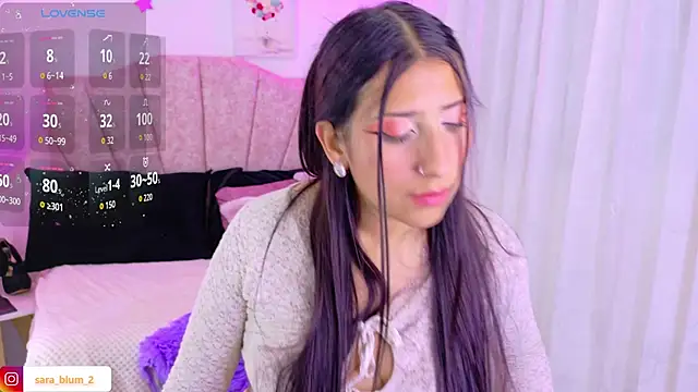 Sara_Blum Adlı Modelin Canlı XXX Sohbeti