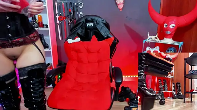 Yelena_LatexMaiden Live XXX Chat