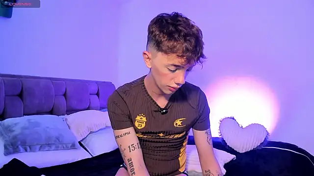 دردشة Timothy_ros الجنسية المباشرة