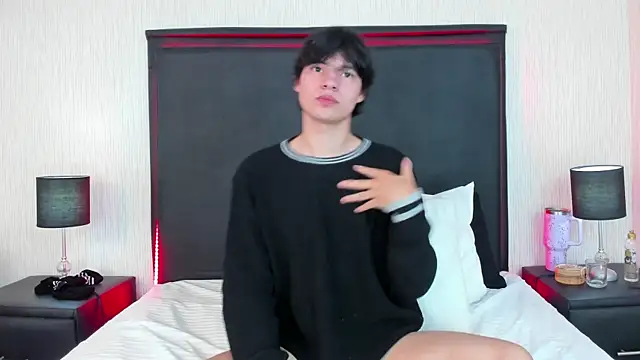 Онлайн чат XXX ColtonRyann