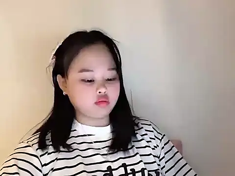 Nhungnhung88のライブXXXチャット