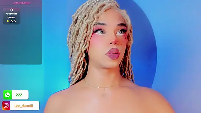 DanniLee_ Chat XXX in diretta
