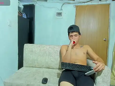aaron_mercury_xn Live XXX chat