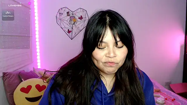 Chat XXX en directo de EllieMoonX