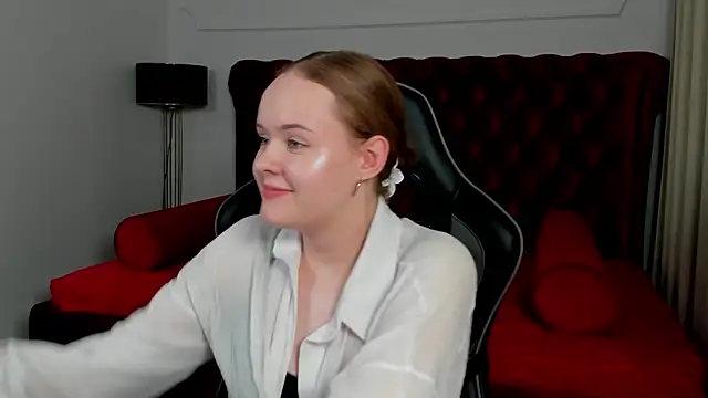 AdaRune's Live XXX Chat