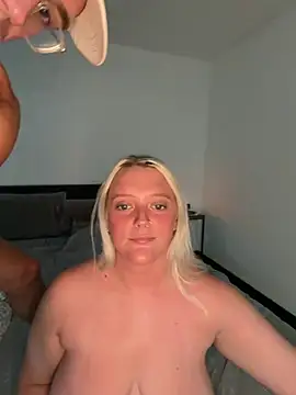 Blondebarbie21 – Naživo XXX chat