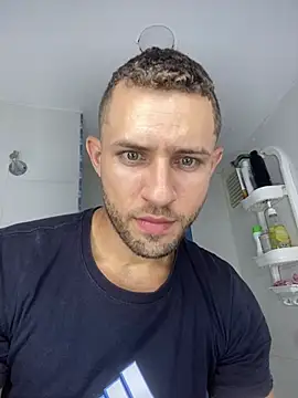 DUKE_SMITHn Live XXX chat