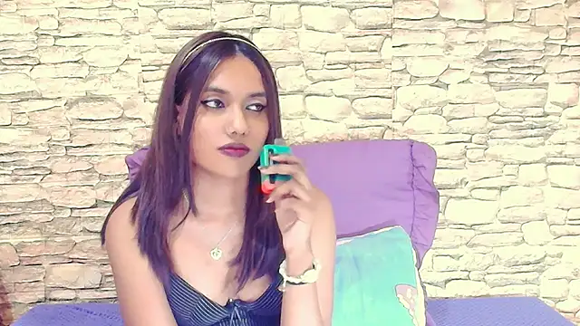 IndianSkies' Live XXX Chat