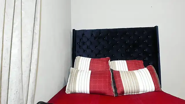 ConnieSmall24's Live XXX Chat